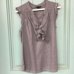 GAP grey sleeveless ruffle blouse